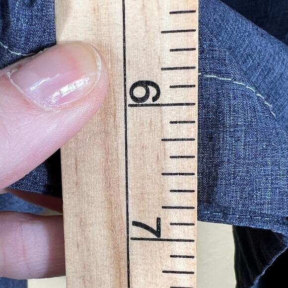 Halcyon Womens Blue Mid Rise Pull On Shorts Size M Stretch-Waist - Picture 11 of 12